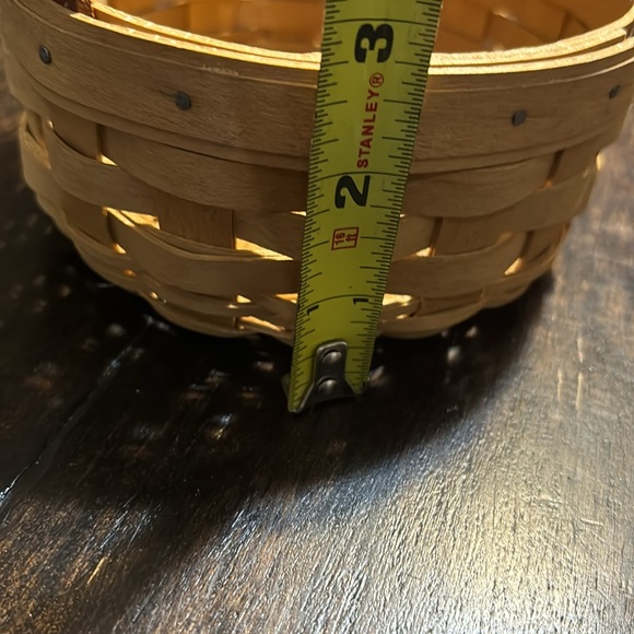 Authentic Longaberger Basket with Sweet Floral Fabric Liner!  Like New! 💐 - Picture 12 of 12